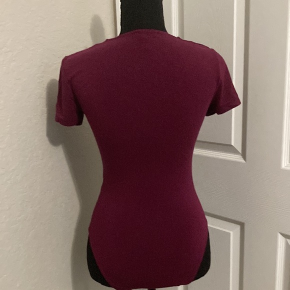 Forever 21 shortsleeved bodysuit size S - Picture 3 of 8